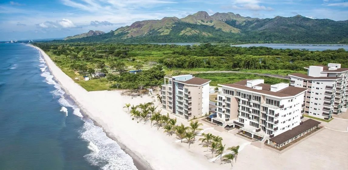 APARTMENT FOR SALE IN PLAYA CARACOL, CHAME BANKS