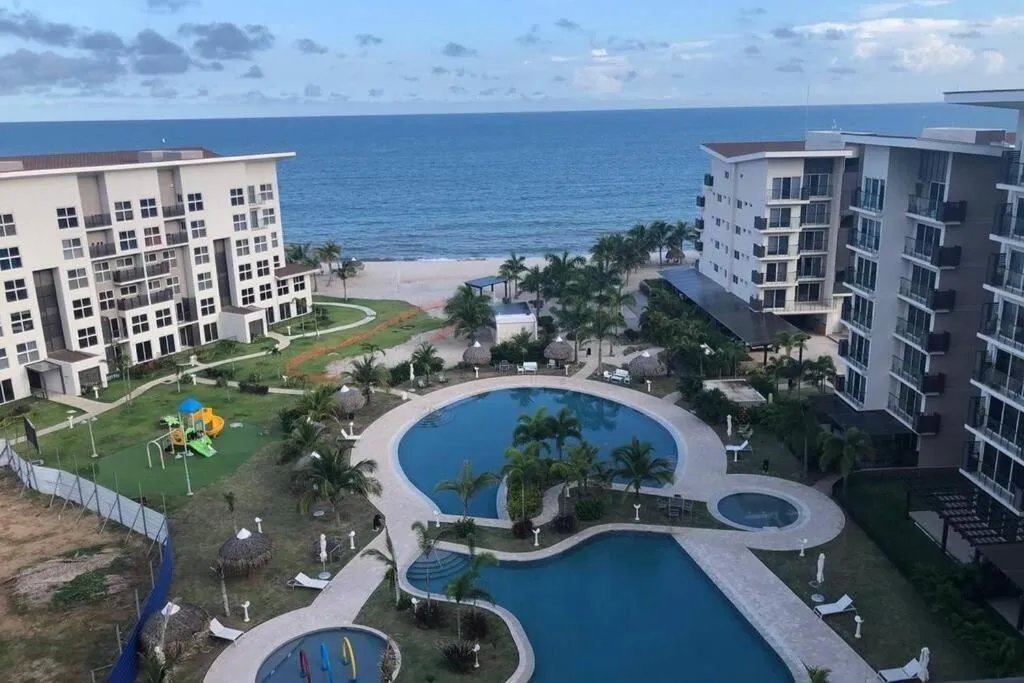 APARTMENT FOR SALE IN PLAYA CARACOL, CHAME BANKS