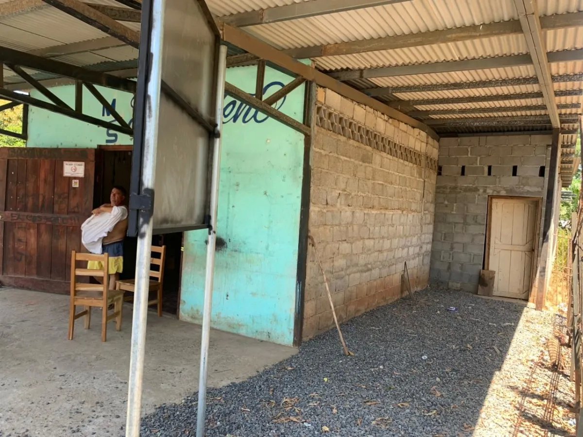 COMMERCIAL PREMISES FOR SALE ON MAIN STREET, HICACO-SANTA CATALINA, SANTA CATALINA, VERAGUAS