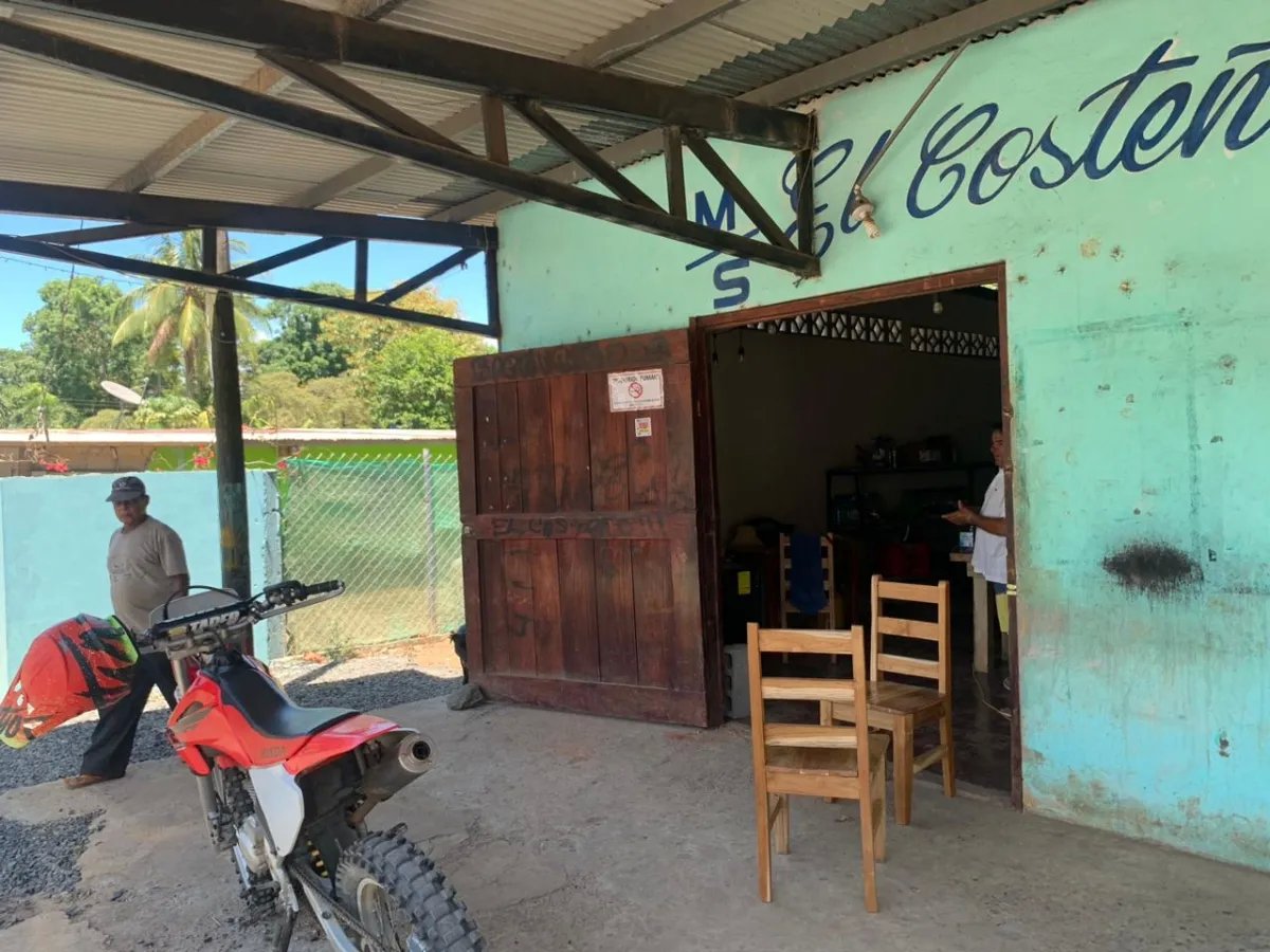 COMMERCIAL PREMISES FOR SALE ON MAIN STREET, HICACO-SANTA CATALINA, SANTA CATALINA, VERAGUAS