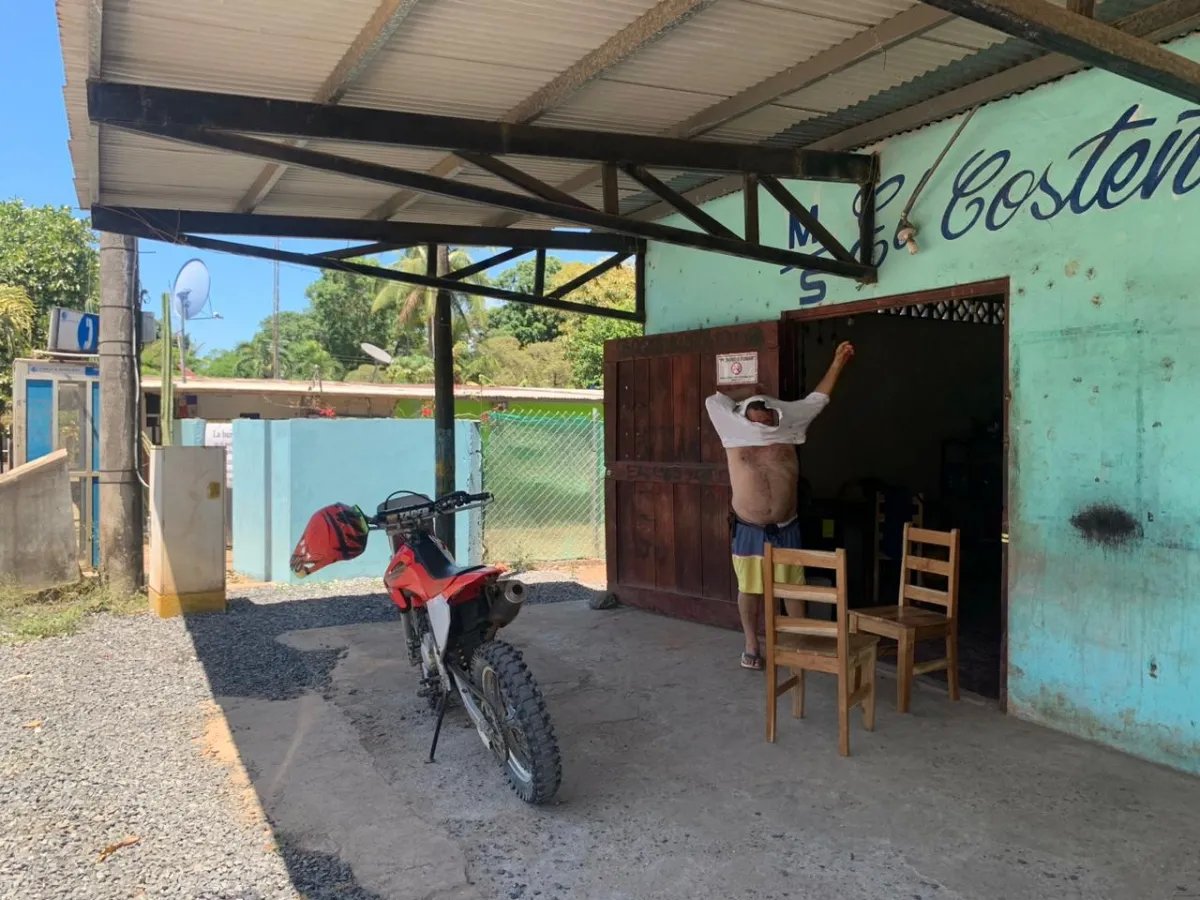 COMMERCIAL PREMISES FOR SALE ON MAIN STREET, HICACO-SANTA CATALINA, SANTA CATALINA, VERAGUAS