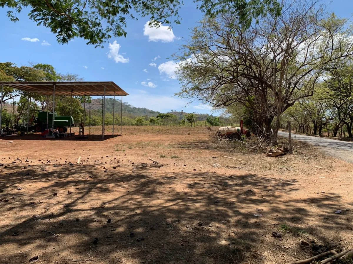 PROPERTY FOR SALE IN FRONT OF THE MAIN ROAD BETWEEN LAGARTERO AND HICACO, VERAGUAS.
