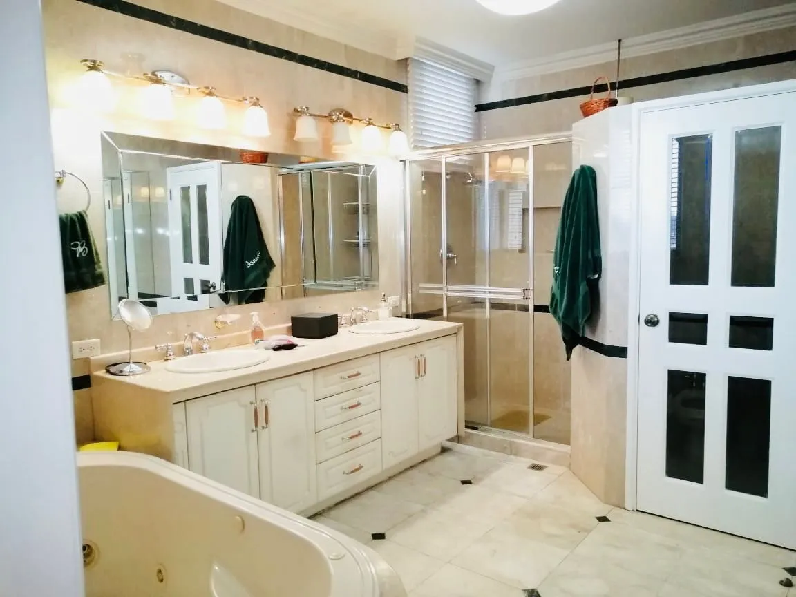 Propiedad en venta en Golden Palace, Punta Paitilla, Ciudad de Panamá.