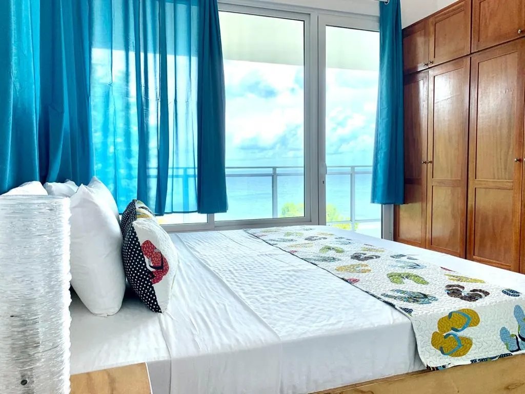 Duplex for Sale in Colon