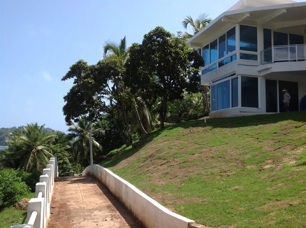 Duplex for Sale in Colon