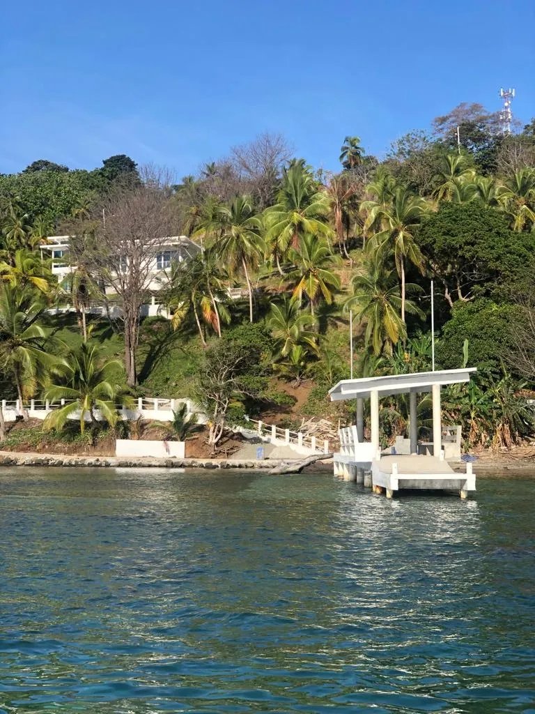Duplex for Sale in Colon