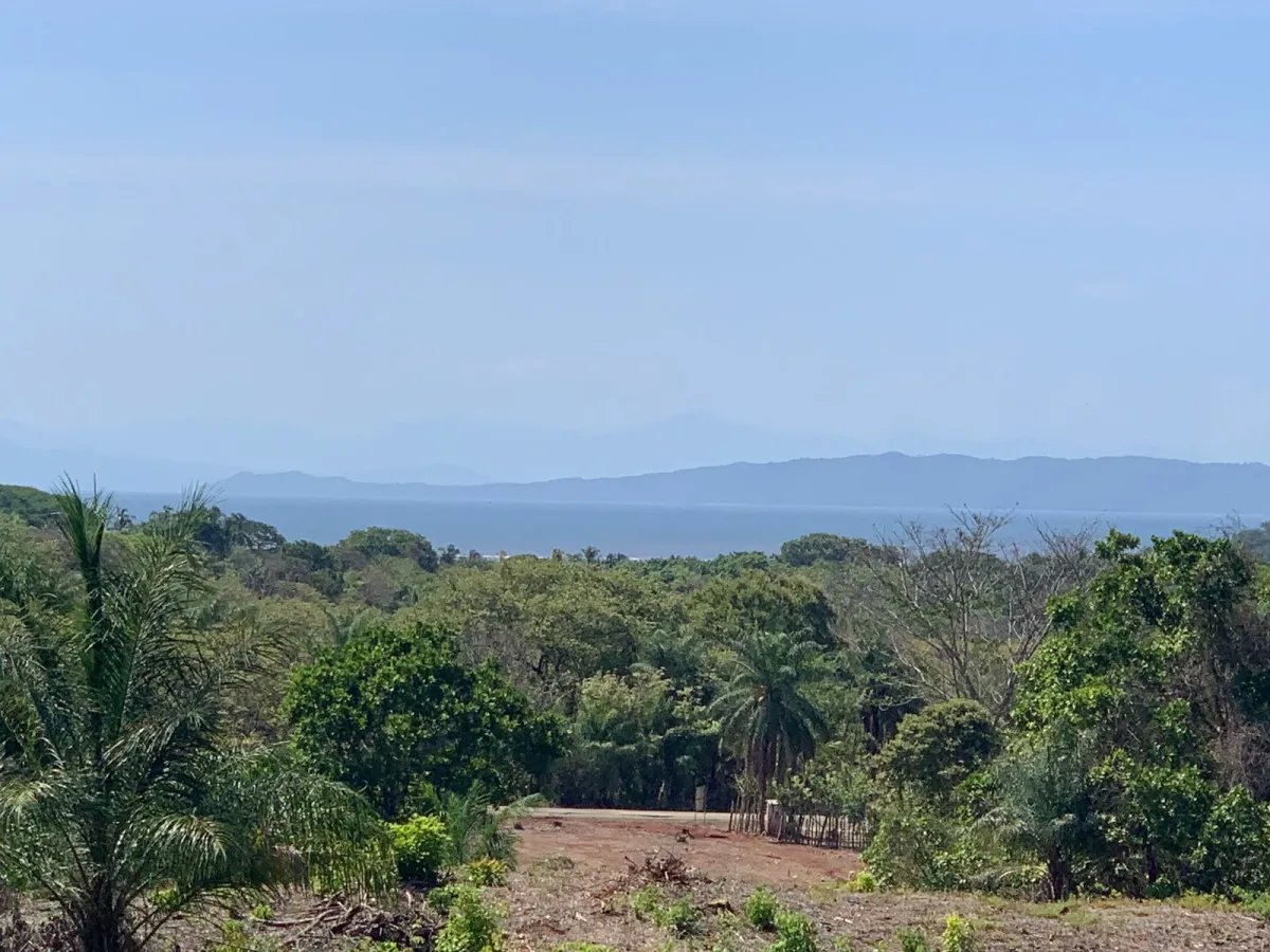 PROPIEDAD CON VISTAS AL MAR EN SANTA CATALINA (ZONA LAGARTERO), DE 1,2...