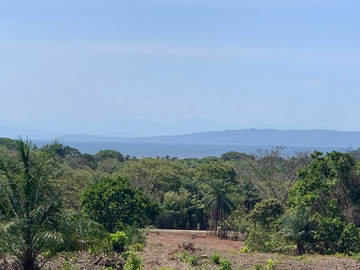 PROPIEDAD CON VISTAS AL MAR EN SANTA CATALINA (ZONA LAGARTERO), DE 1,2...