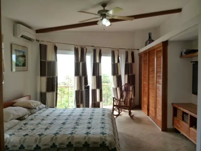 se vende casa de 7 recamaras 4 baños en playa nueva gorgona, Panama