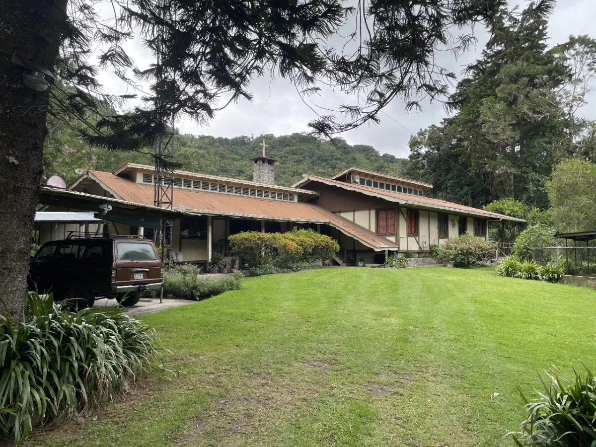 Beautiful park property in a refreshing high-altitude location