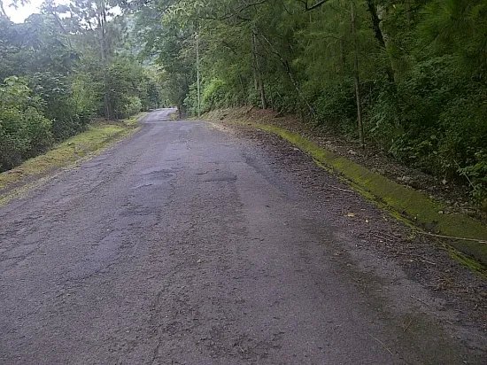 Lote de medio acre en deseable sub divisi