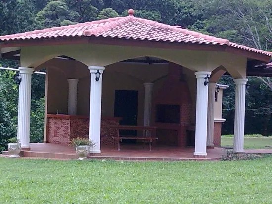 Casa amplia y confortable en alquiler en altos del maria