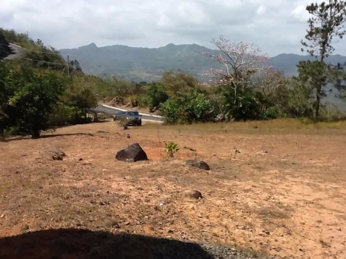 Impresionante vista lote en el pueblo de monta