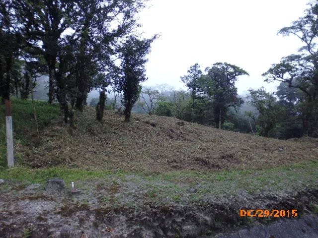 Lote plano en las monta