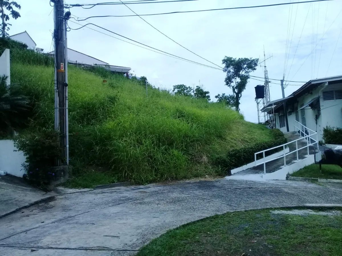 Lote de construcción residencial (R2B) en Los Ángeles, Betania, Ciudad de Panamá