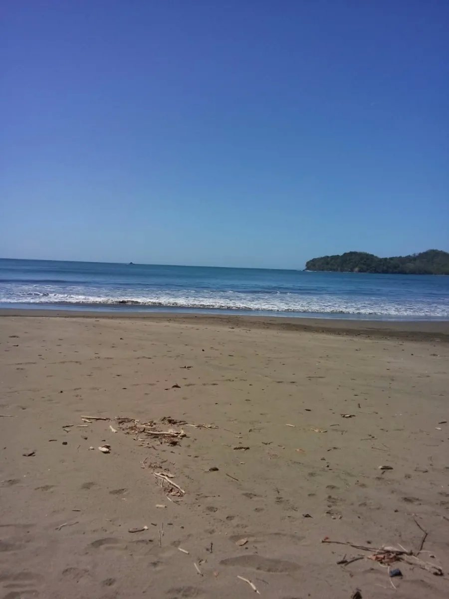 Se vende propiedad en playa gorgona, bahia de san lorenzo