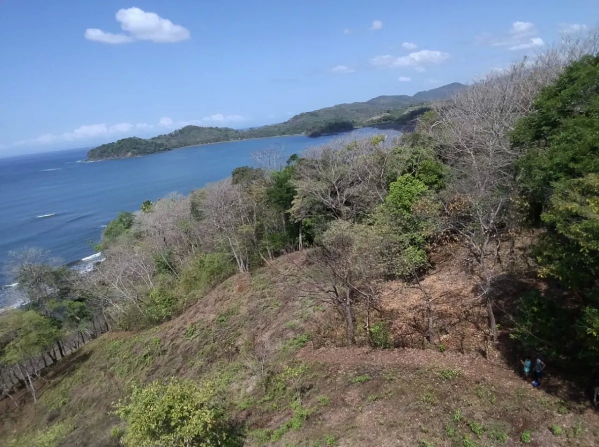 Se vende propiedad en playa gorgona, bahia de san lorenzo