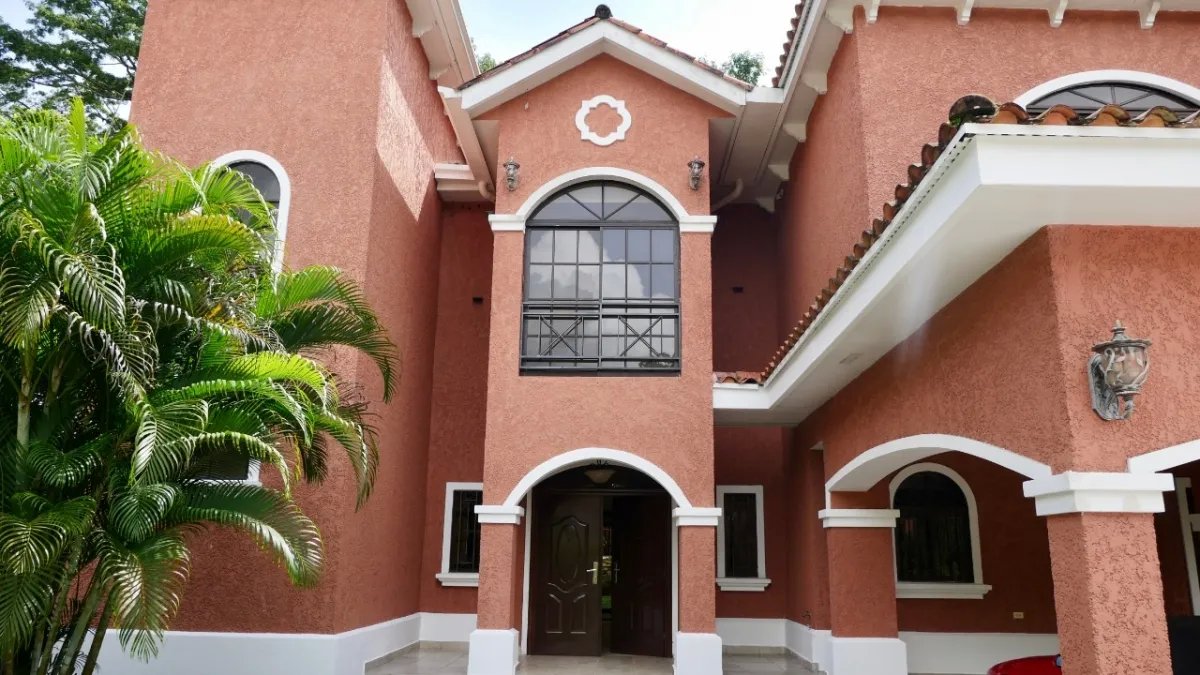 *** casa en venta en clayton village, una residencia privilegiada. ***