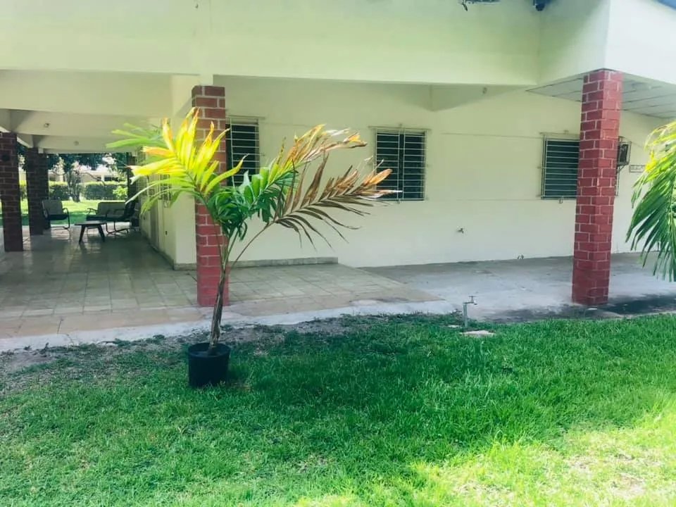 Se alquila casa en santa clara, rio hato