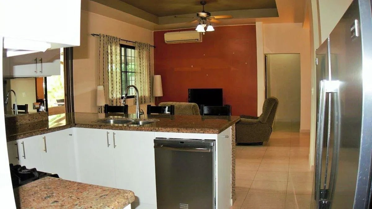 Se alquila casa  de 3 habitaciones en hacienda pacifica, san carlos