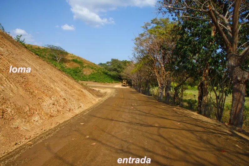 Gran venta de dos lotes en playa Guanico, a 18 km de Tonosi, separados o juntos: ambos son linderos.