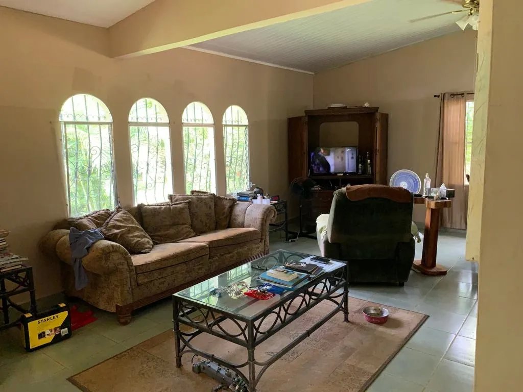 Casa frente al mar en venta, playa torio, veraguas.