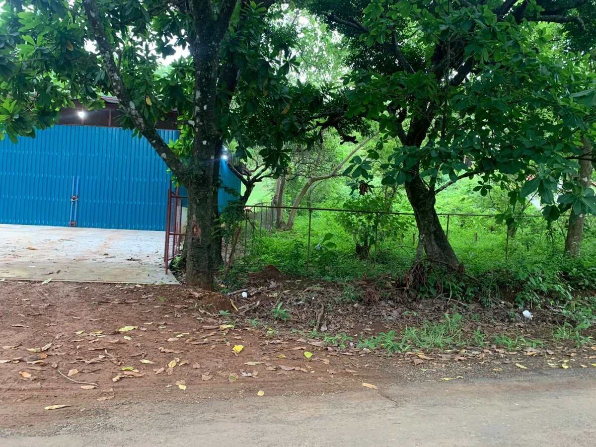 Se vende propiedad de casi 1,000 metros de terreno, en  el centro de s...