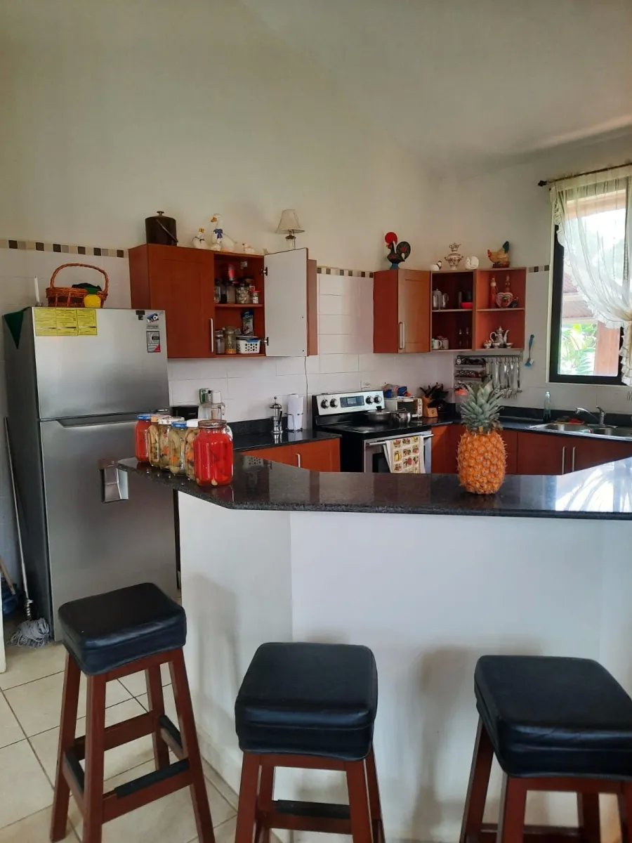 Fácil casa en la montaña segura comunidad cerrada