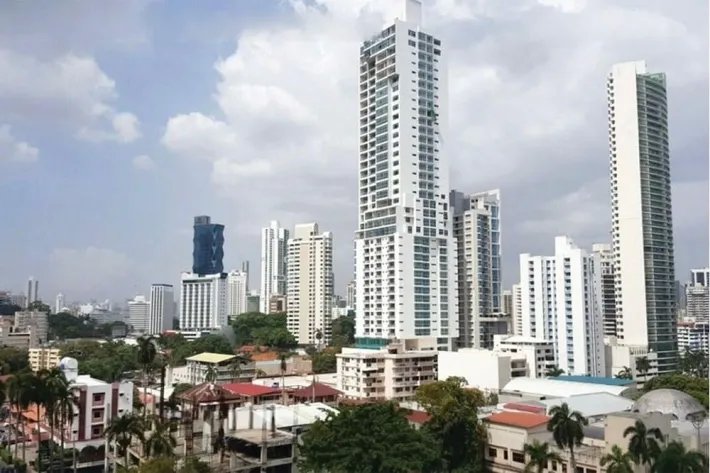 Venta de apartamento en azurre ph 42, bella vista