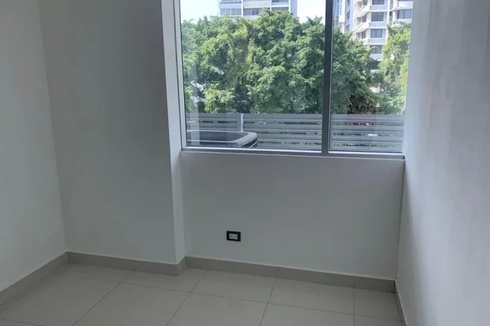 Oficinas en alquiler entre vía israel y vía brasil, panamá