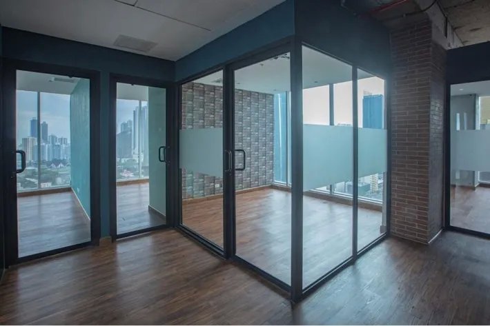Venta de oficina en área bancaria, obarrio