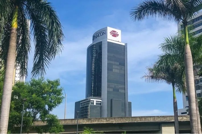 Alquiler de oficina vacía en ph torre aseguradora ancón, costa del este