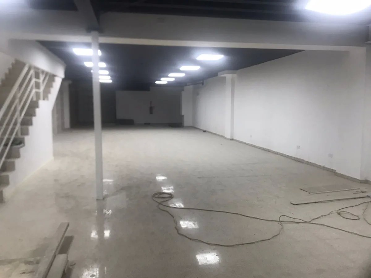 Alquiler de locales comerciales en Plaza Agora, Chanis, Panamá