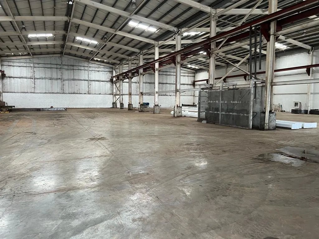 Se alquila galera en parque industrial de las américas