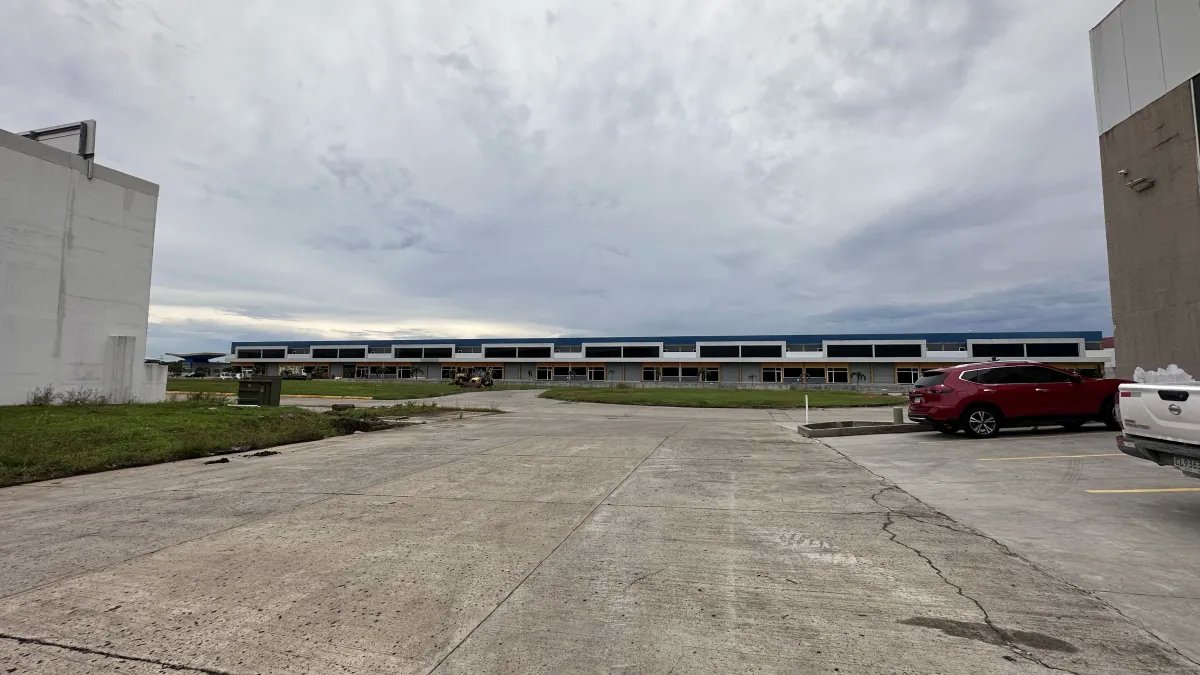 Se alquila galera en parque industrial de las américas