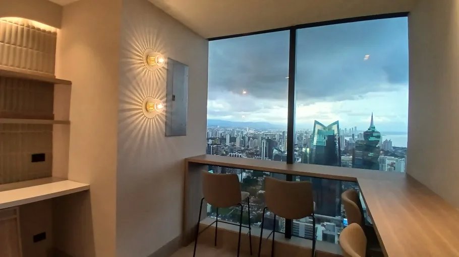 Alquiler de oficina amoblada   calle 50, ciudad de panamá