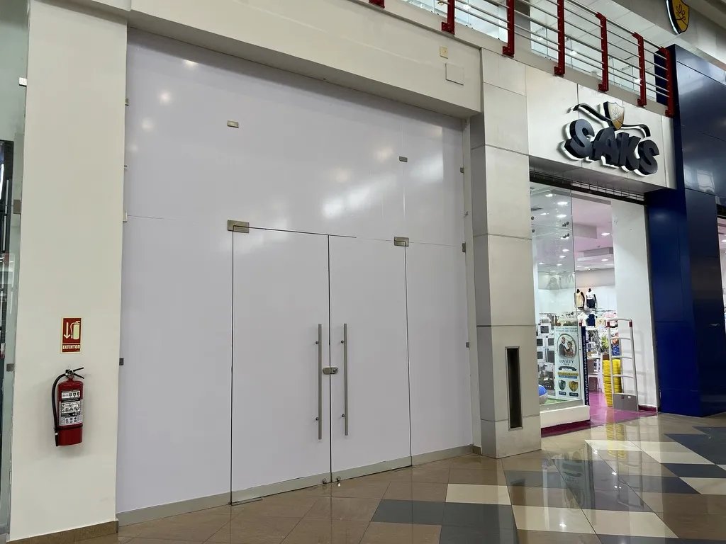 Se vende o alquila local comercial en westland mall