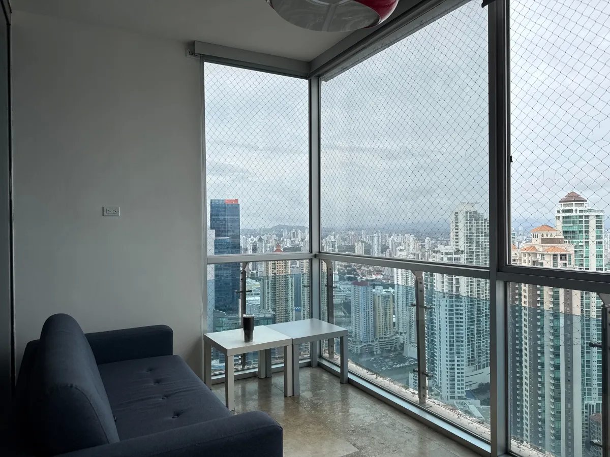 Venta o alquiler de apartamento amoblado en punta pacífica, panamá