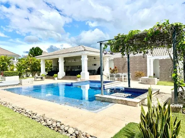 Casa en venta en bijao