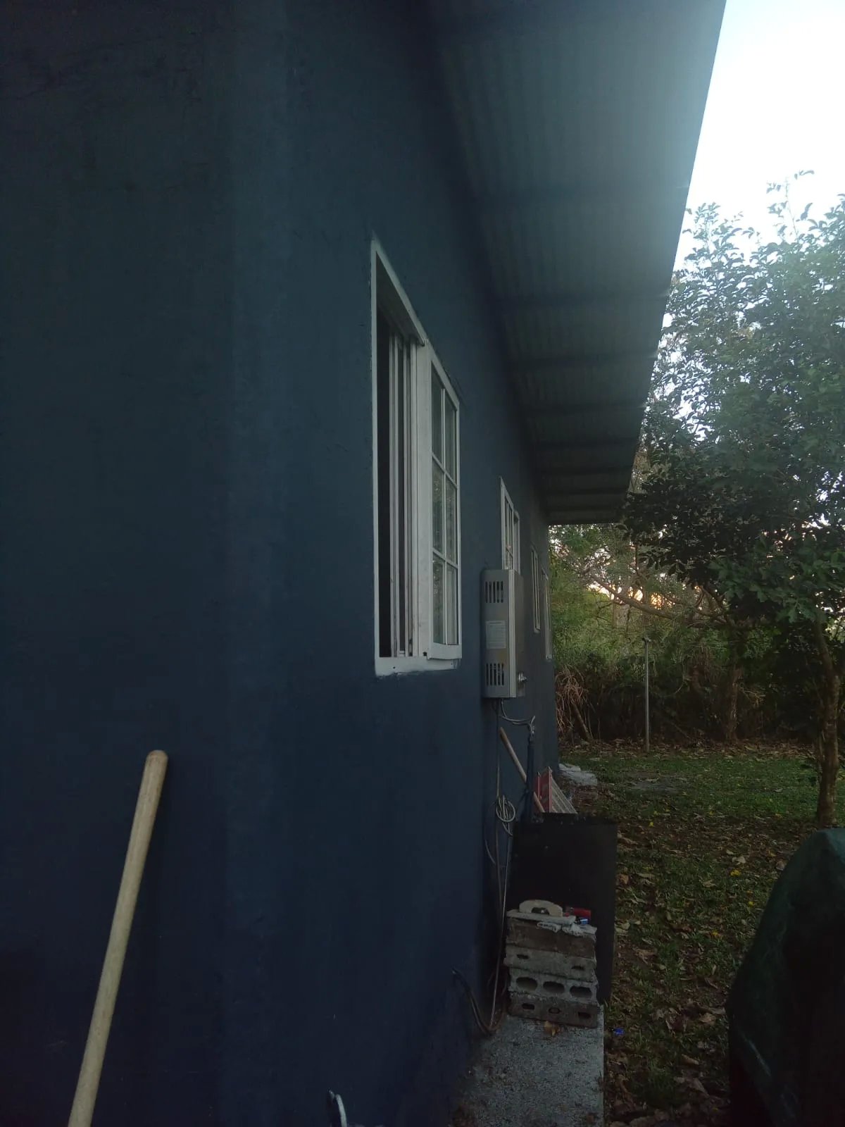 Tranquila y acogedora casa de campo a la venta - negociable/ cozy & quiet country house - negotiable