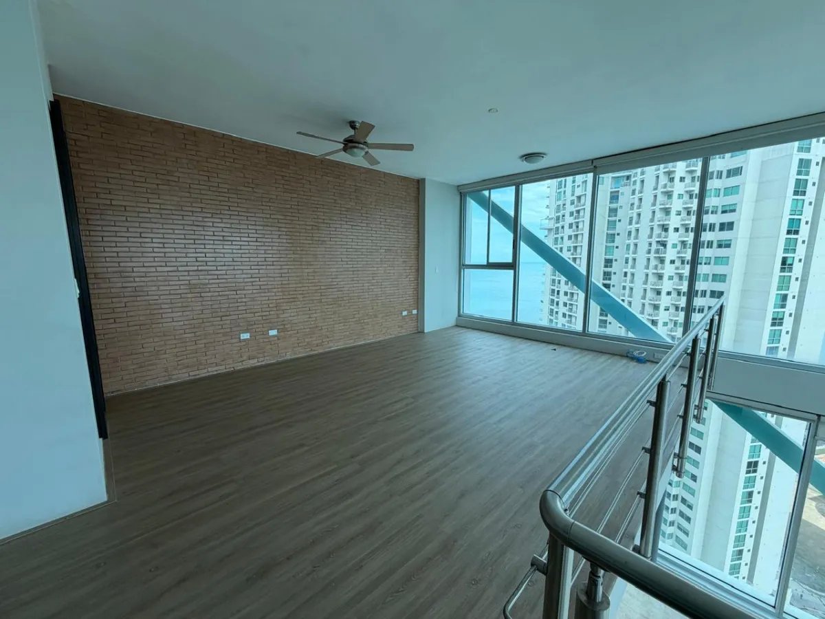 Loft en venta en ph loft four 41  punta pacífica