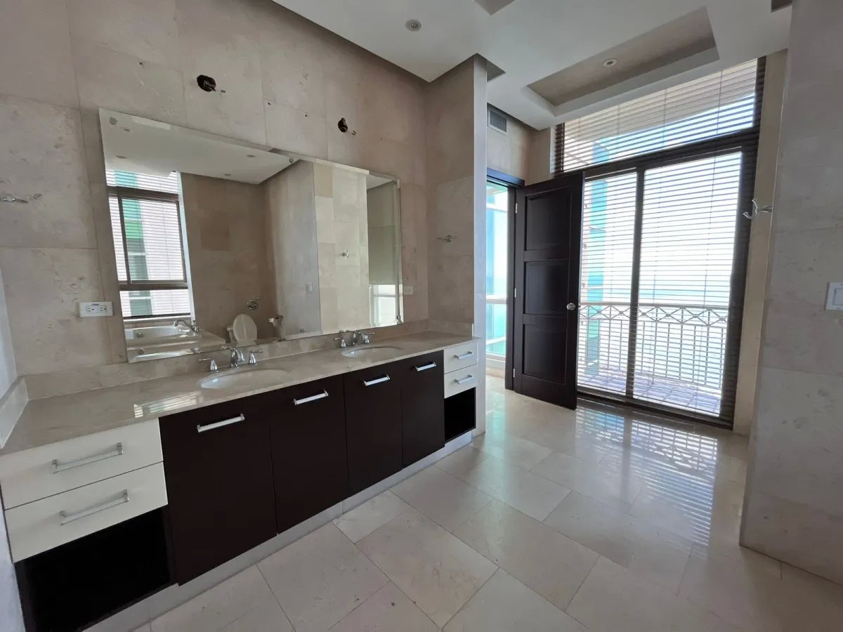 Se vende apartamento en punta pacifica