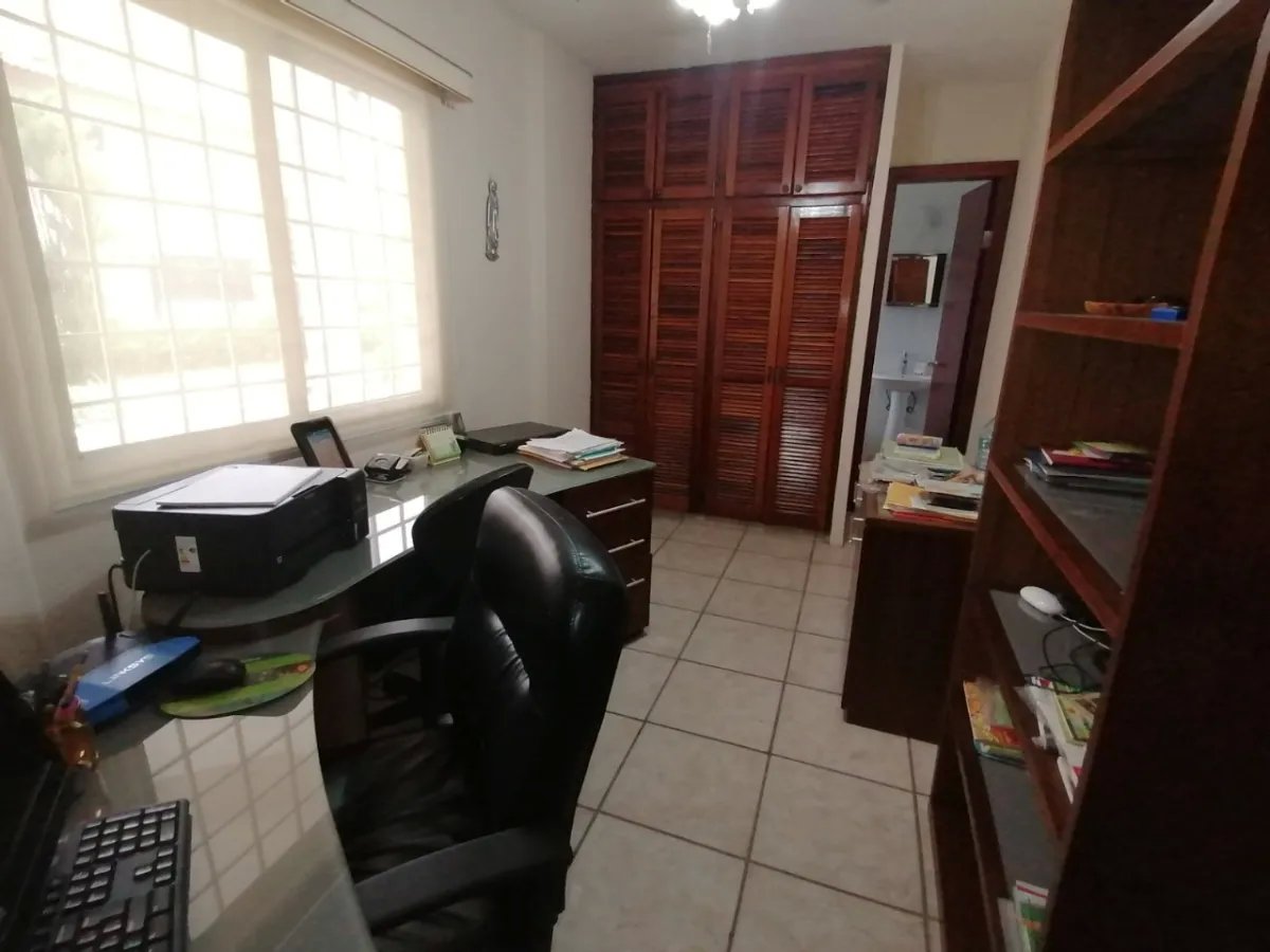 Se vende casa en villa lucre