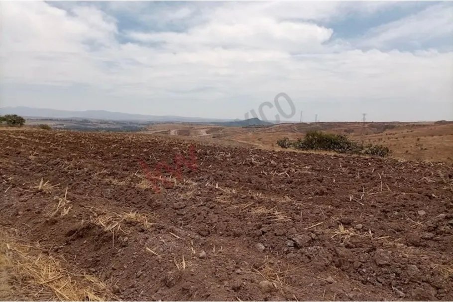 Excelente terreno en venta en ex hacienda de cuevas, guanajuato.