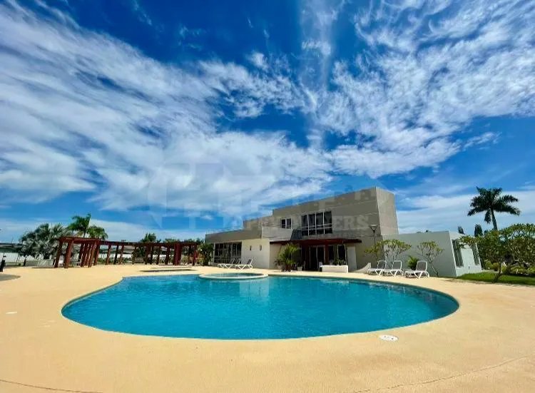 Alquiler de casa en villa sur residence, costa sur