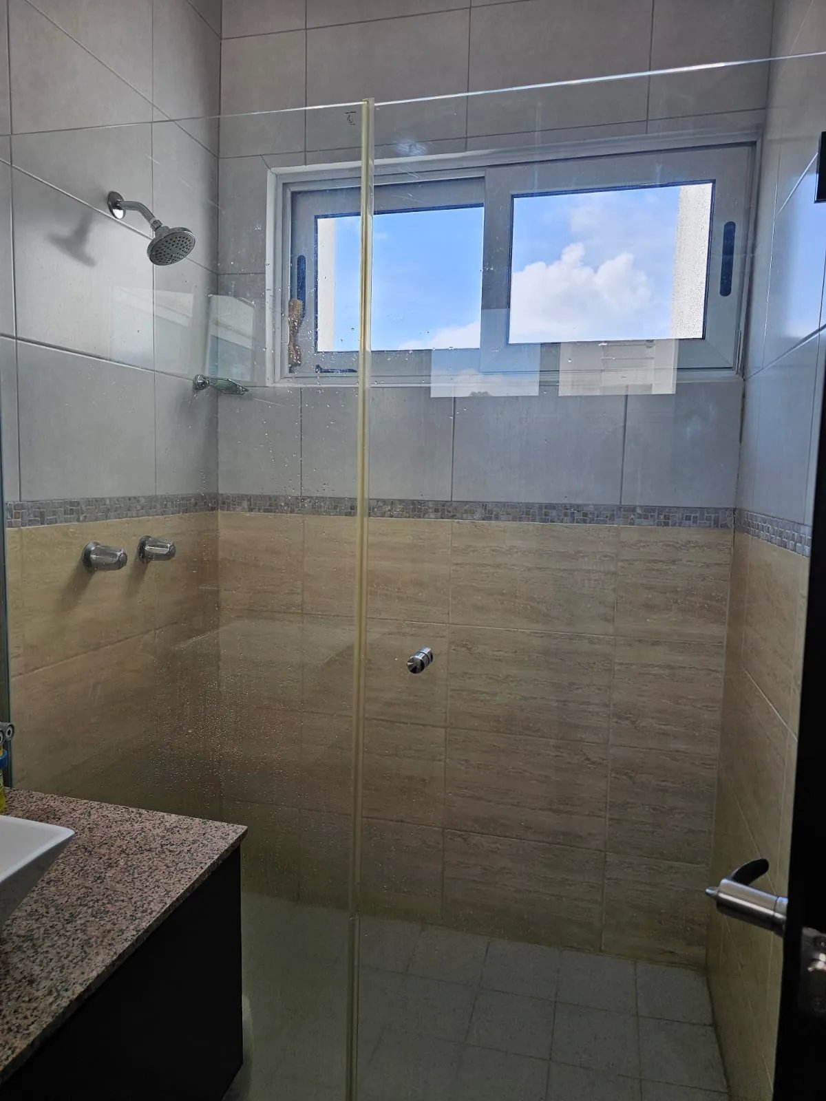 Alquiler de apartamento en ph macedonia towers, pueblo nuevo