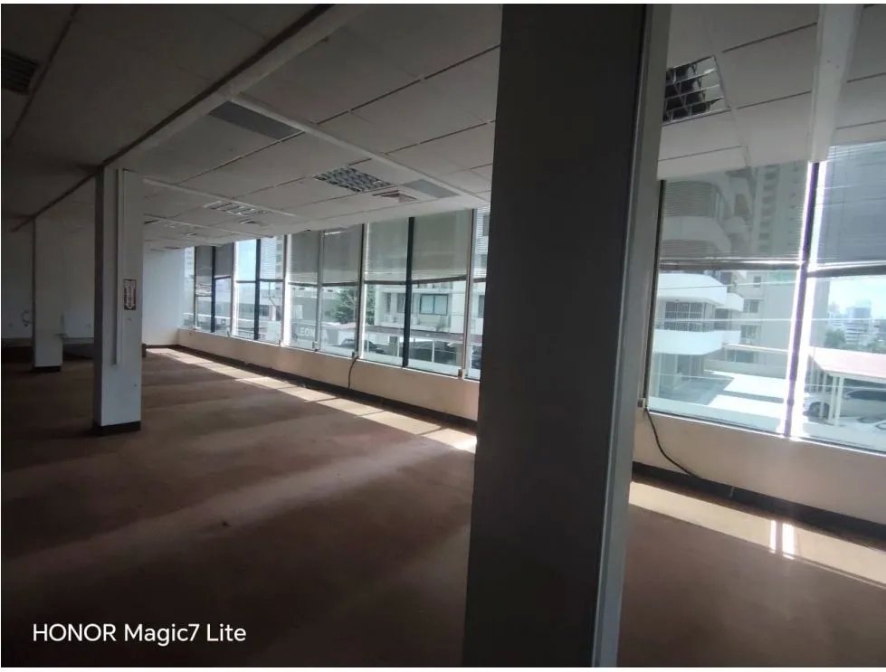 Alquiler de oficina 485m2 en edificio beta continental, obarrio