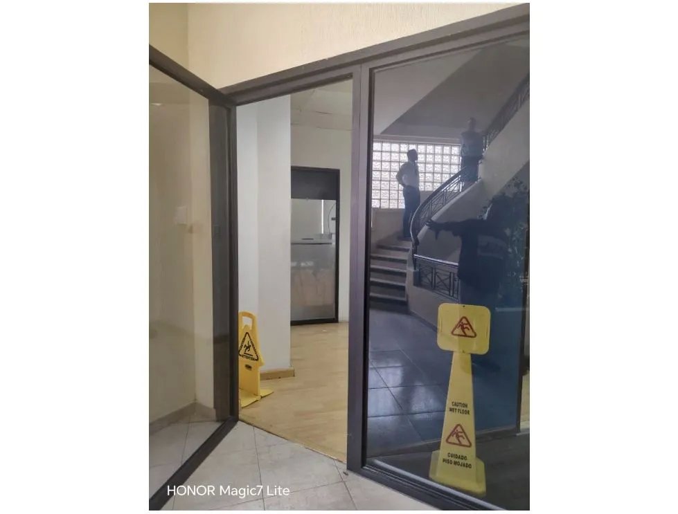 Alquiler de oficina 785m2 en edificio beta continental, obarrio