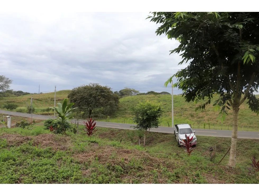 Venta de lote en cañas  cerca de playa venao