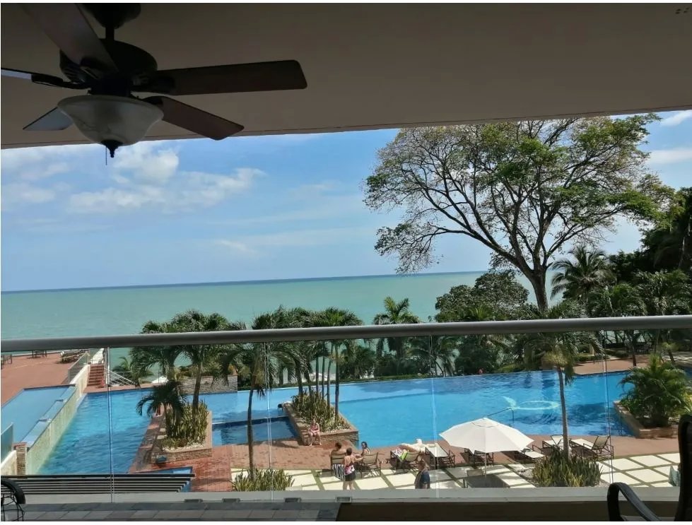 Venta/alquiler de apartamento en ph bahía serena, nueva gorgona